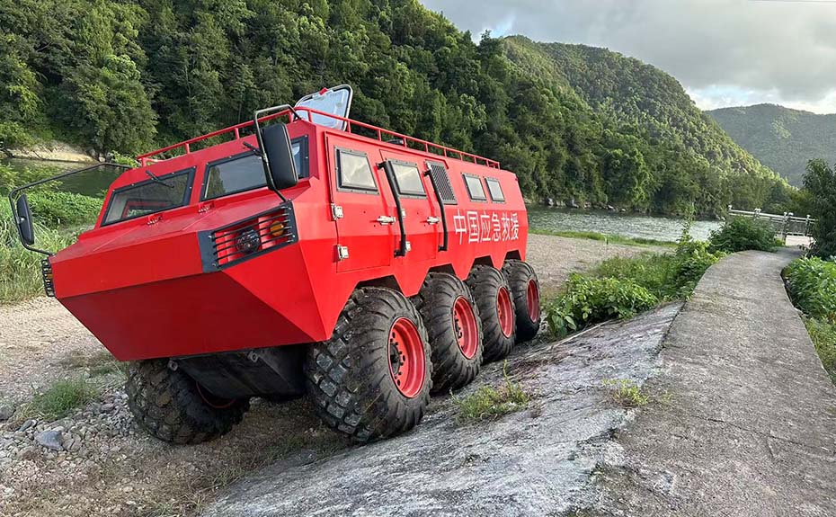 8x8 Wheeled All-Terrain Vehicle